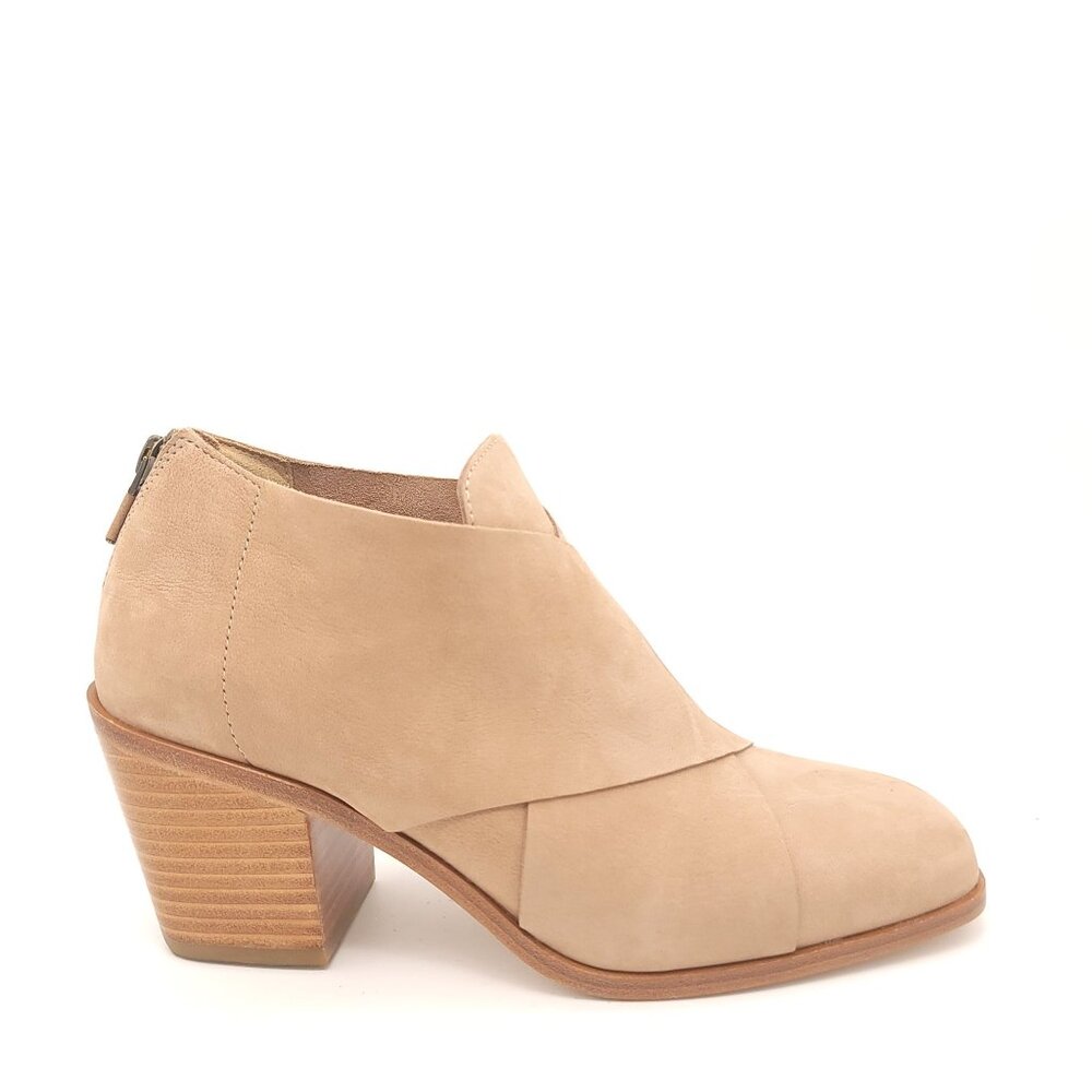 NEW Eileen Fisher Ember Boots Womens 7.5 Beige Suede Country Cottage Neutral